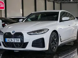 Vit Begagnad 2022 BMW i4 M Sport Sedan | 399 500 kr (Marknadspris)
