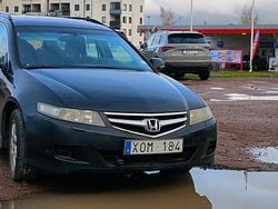 Svart Begagnad 2006 Honda Accord Sport Kombi | 8 000 kr (Marknadspris)