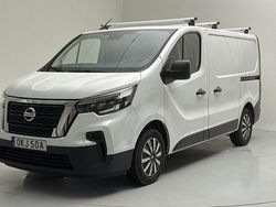 Vit Begagnad 2023 Nissan Primastar Minibuss | 325 500 kr