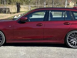 Röd Begagnad 2022 BMW M340 M Sport Sedan | 595 000 kr (Marknadspris)