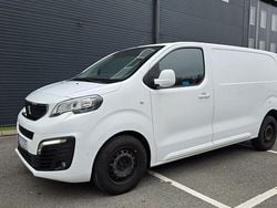 Vit Begagnad 2017 Peugeot Expert Van | 130 000 kr (Marknadspris)