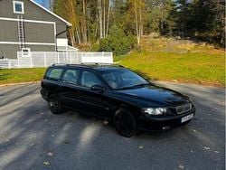 Svart Begagnad 2003 Volvo V70 Business Edition Kombi | 26 000 kr (Lite dyr)
