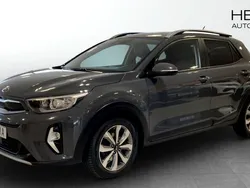 Grå (grey) Begagnad 2021 Kia Stonic Advance SUV | 174 900 kr (Marknadspris)