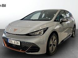 Ljusgrå (vaporgrau) Begagnad 2023 Cupra Born Halvkombi | 264 900 kr (Marknadspris)