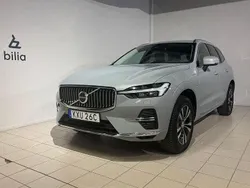 Grå Begagnad 2023 Volvo XC60 Core SUV | 479 900 kr (Marknadspris)