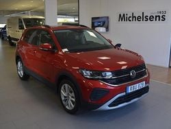 Röd Ny 2025 VW T-Cross Edition SUV | 319 900 kr (Marknadspris)