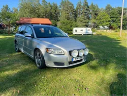 Grå Begagnad 2011 Volvo V50 Kinetic Kombi | 35 000 kr (Bra pris)