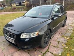 Svart Begagnad 2009 Volvo V50 Momentum Kombi | 39 500 kr