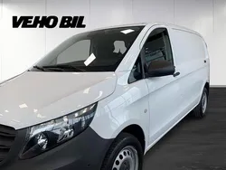Vit Begagnad 2024 Mercedes Vito Minibuss | 498 750 kr (Dyr)