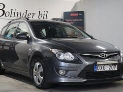 Grå Begagnad 2011 Hyundai i30 Select Kombi | 49 800 kr (Marknadspris)