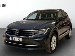 Grå Begagnad 2022 VW Tiguan Life SUV | 389 900 kr (Lite dyr)