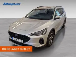 Grå Begagnad 2023 Ford Focus Active Kombi | 209 800 kr (Bra pris)