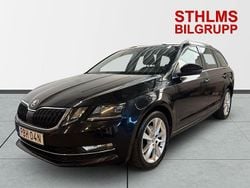 Svart Begagnad 2019 Skoda Octavia Style Kombi | 189 000 kr (Marknadspris)