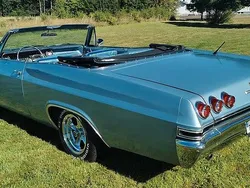 Ljusblå Begagnad 1965 Chevrolet Impala Sedan | 269 000 kr