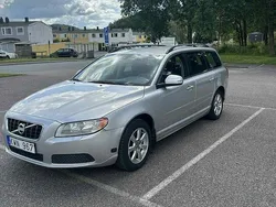 Grå Begagnad 2011 Volvo V70 Kinetic Kombi | 43 000 kr (Superpris)
