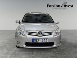 Silver Begagnad 2012 Toyota Auris Plus Halvkombi | 54 900 kr (Marknadspris)
