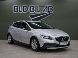 Silver Begagnad 2019 Volvo V40 Halvkombi | 189 900 kr (Marknadspris)