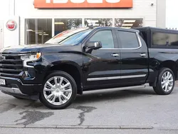Svart Begagnad 2023 Chevrolet Silverado Van | 937 375 kr