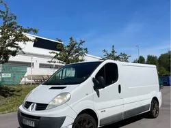 Vit Begagnad 2014 Renault Trafic Van | 39 000 kr