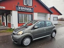Grön Begagnad 2010 Toyota Aygo Halvkombi | 29 900 kr (Bra pris)