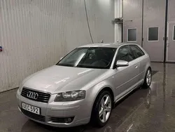 Silver Begagnad 2004 Audi A3 Attraction Halvkombi | 12 000 kr (Superpris)