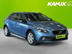 Blå Begagnad 2015 Volvo V40 CC Kombi | 134 800 kr (Marknadspris)