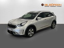 Grå Begagnad 2017 Kia Niro Advance SUV | 179 900 kr (Marknadspris)