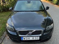 Grå Begagnad 2010 Volvo C30 Momentum Halvkombi | 48 000 kr (Marknadspris)
