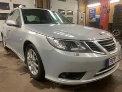 Grå Begagnad 2010 Saab 9-3 Vector Sedan | 59 999 kr (Marknadspris)