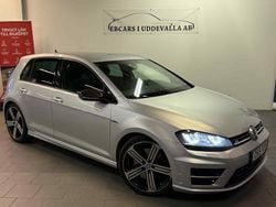 Silver Begagnad 2016 VW Golf VII R Halvkombi | 229 990 kr (Marknadspris)