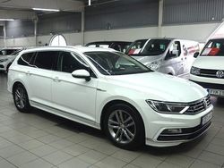 Vit Begagnad 2016 VW Passat R-line Kombi | 159 900 kr (Marknadspris)