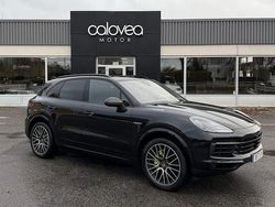 Svart Begagnad 2020 Porsche Cayenne SUV | 549 900 kr