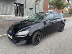 Svart Begagnad 2015 VW Golf VII Kombi | 65 000 kr