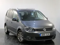 Mörkgrå Begagnad 2011 VW Touran Comfortline Minibuss | 94 899 kr (Dyr)