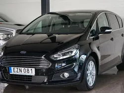 Svart Begagnad 2016 Ford S-MAX Business Edition Minibuss | 199 500 kr (Marknadspris)