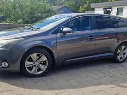 Grå Begagnad 2014 Toyota Avensis Edition Kombi | 112 000 kr (Lite dyr)