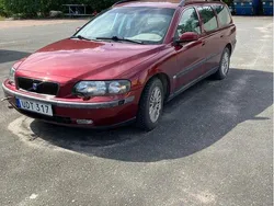 Röd Begagnad 2004 Volvo V70 Business Edition Kombi | 5 500 kr