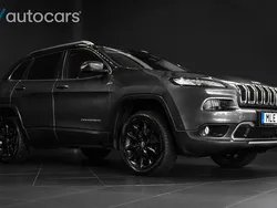 Mörkgrå Begagnad 2015 Jeep Cherokee Limited SUV | 209 000 kr (Marknadspris)