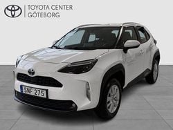 Vit Begagnad 2022 Toyota Yaris Cross Active SUV | 249 900 kr (Marknadspris)