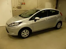 Grå Begagnad 2011 Ford Fiesta Trend Halvkombi | 35 000 kr (Lite dyr)