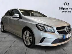 Silver Begagnad 2016 Mercedes A180 Halvkombi | 149 990 kr (Marknadspris)