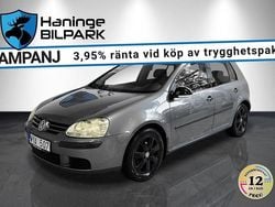 Grå Begagnad 2005 VW Golf V Halvkombi | 59 900 kr (Lite dyr)