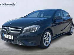 Svart Begagnad 2014 Mercedes A180 Urban Halvkombi | 124 900 kr (Marknadspris)