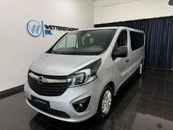 Grå Begagnad 2018 Opel Vivaro Van | 199 900 kr