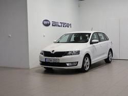 Vit Begagnad 2016 Skoda Rapid Style Halvkombi | 104 900 kr (Marknadspris)