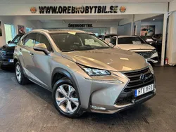 Ljusgrå Begagnad 2015 Lexus NX300h Executive Line SUV | 229 900 kr (Marknadspris)