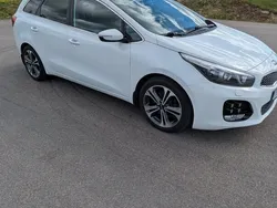 Vit Begagnad 2017 Kia Ceed Sportswagon GT-Line Kombi | 124 000 kr (Marknadspris)