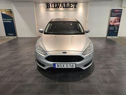 Grå Begagnad 2015 Ford Focus Trend Kombi | 59 900 kr (Marknadspris)