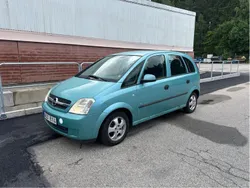 Grön Begagnad 2004 Opel Meriva Minibuss | 10 900 kr