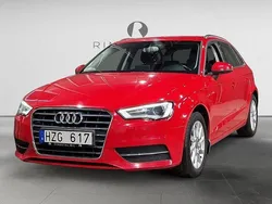 Röd Begagnad 2013 Audi A3 Sportback Attraction Halvkombi | 84 900 kr (Marknadspris)